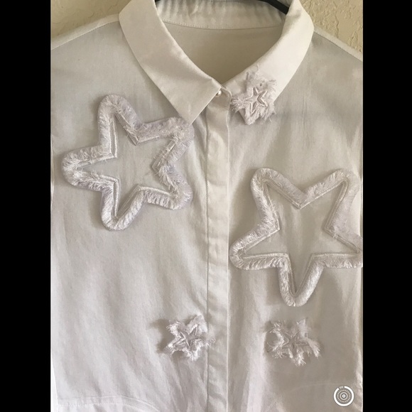 Star patch button up top - Picture 6 of 8